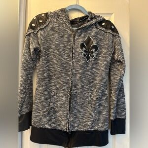 Ladies M/L zip up light weight sweater with hood.